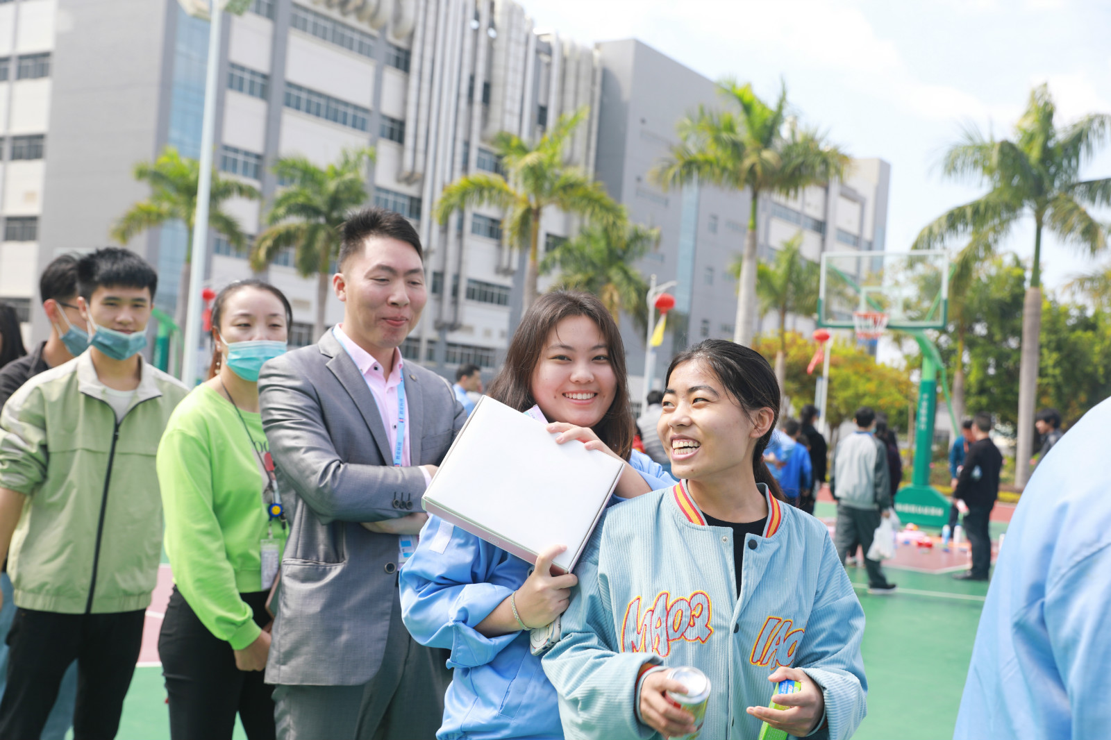 就地過年，年味不減—我在金年會挺好的